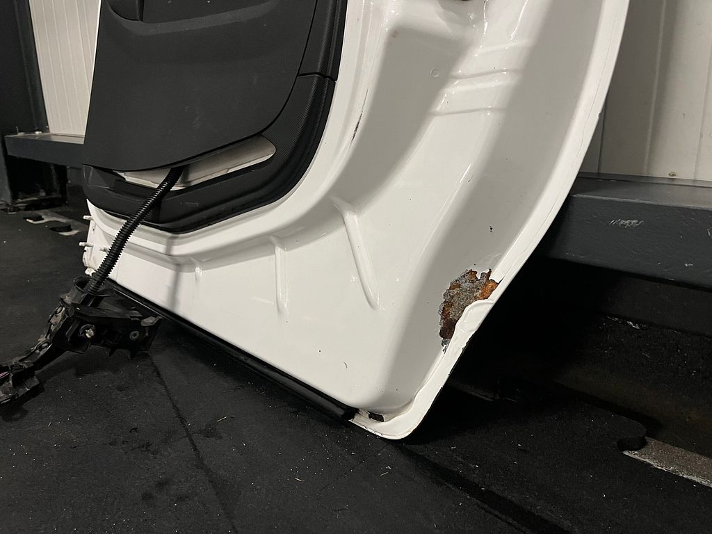 Citroen Berlingo Schuifdeur rechts wit met ruit 9006L9