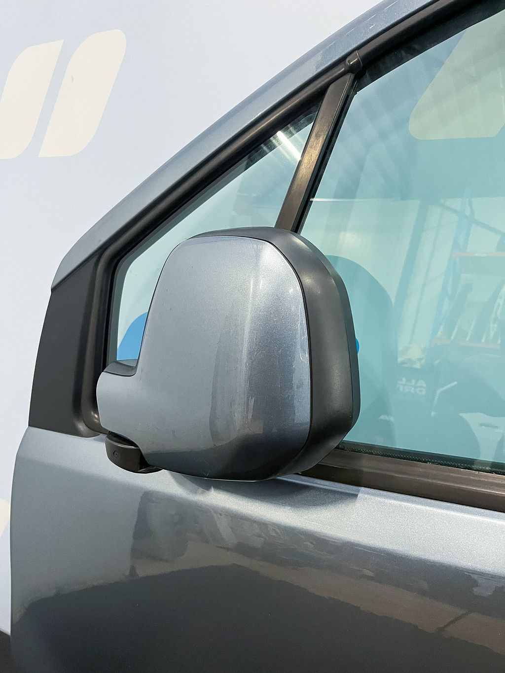 Citroen Berlingo Voorportier links EZWD grijs  9002Z3