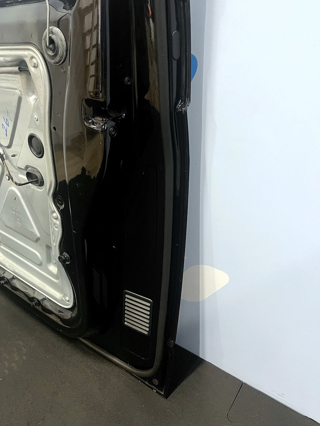 VW Transporter T6 voorportier rechts zwart LC9X 7LA831056