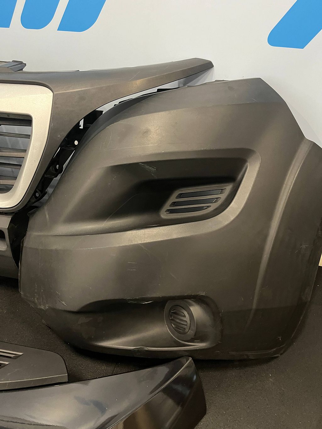 Complete voorkop Front Peugeot Boxer met LED koplampen zwart
