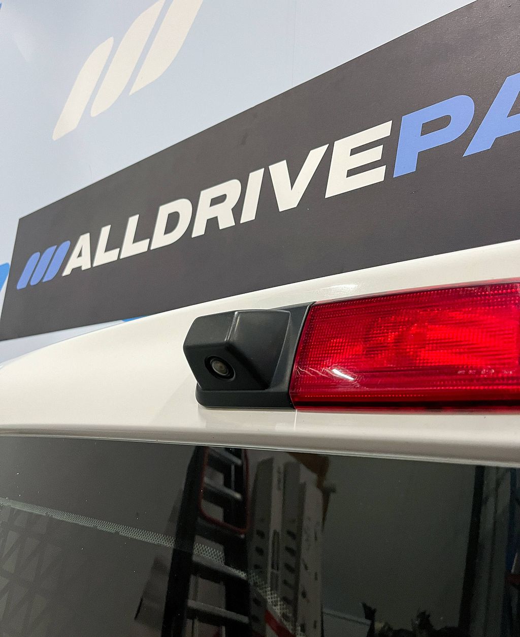 Opel Vivaro Achterdeur links met ruit en camera 901017661R