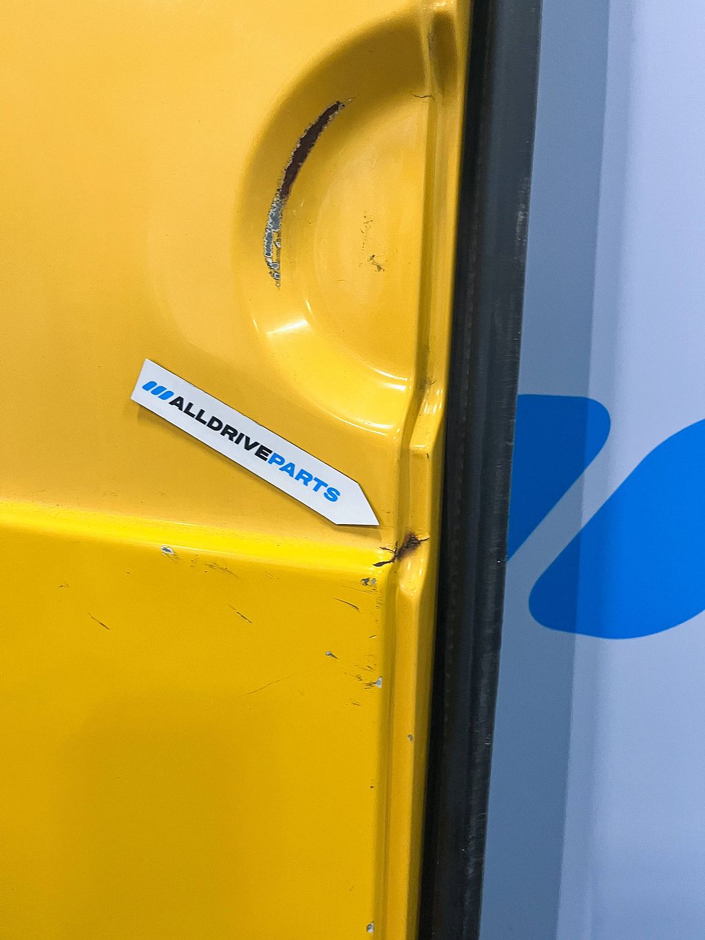 Volkswagen Crafter achterdeur links dicht geel H2 2E1827091N